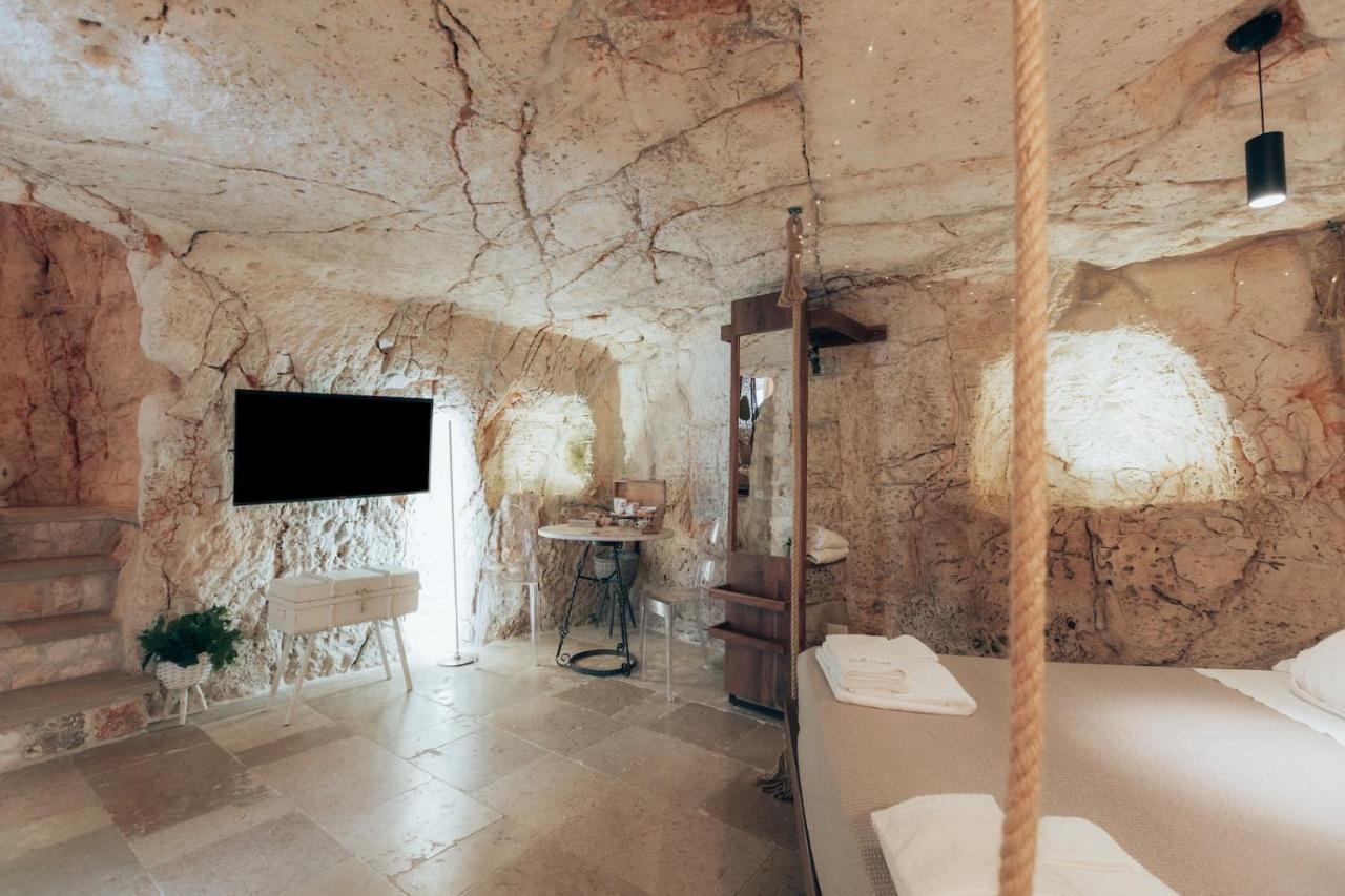 Grotta Carlotta * Ostuni